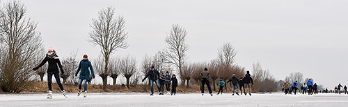 Nederland schaatst massaal op alle soorten ijs