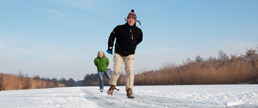 molenpolder_3_december2010_ Schaatsen op ondiep water en geveegd ijs